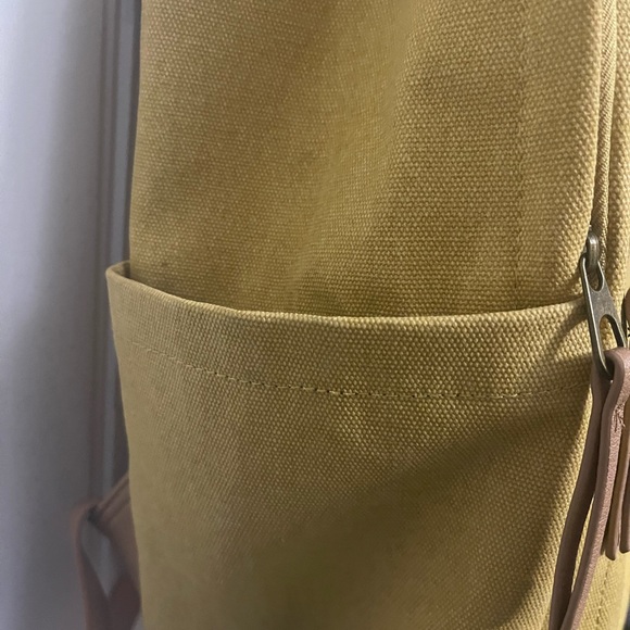 Universal Thread backpack - Picture 4 of 8